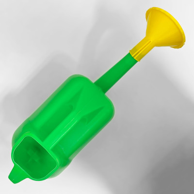 Лейка пластмассовая с рассеивателем (3)