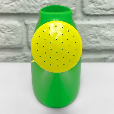 Лейка пластмассовая с рассеивателем (4)